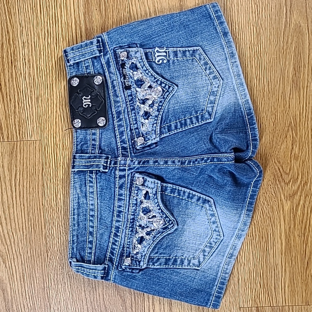 MISS ME VITAGE 26x2 JP6176H FADED DISTRESED GIRLS WOMENS PREOWENED DENIM SHORTS